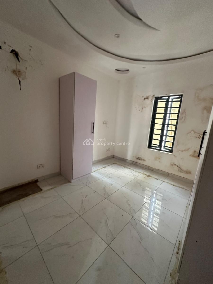 Two Bedroom Flat (1st Floor), Ilasan, Lekki, Lagos, Flat / Apartment for Rent