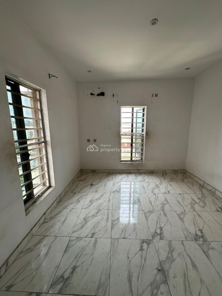 Three Bedroom Flat (2nd Floor), Ilasan, Lekki, Lagos, Flat / Apartment for Rent