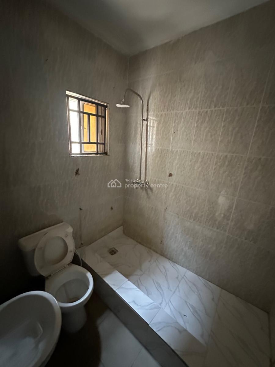 Three Bedroom Flat (down Floor), Salem, Ilasan, Lekki, Lagos, Flat / Apartment for Rent
