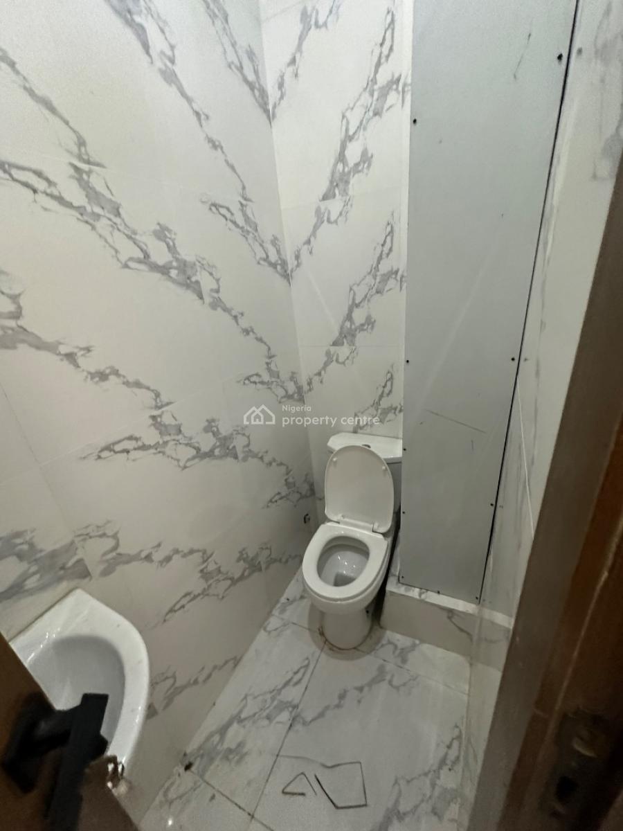 Two Bedroom Flat with Aircon, Elevator and Swimming Pool, Salem, Ilasan, Lekki, Lagos, Flat / Apartment for Rent