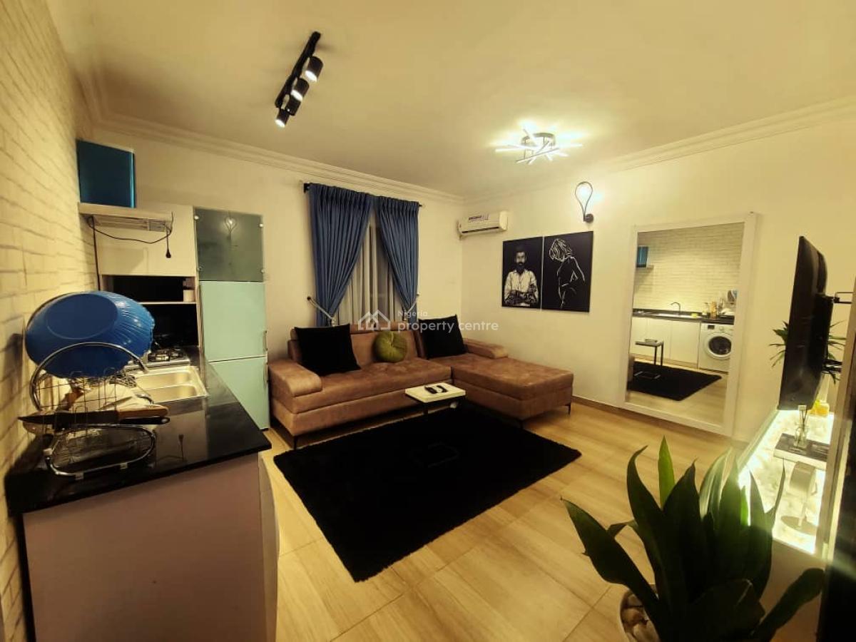 1 Bedroom, Ikeja Gra, Ikeja, Lagos, Mini Flat (room and Parlour) Short Let