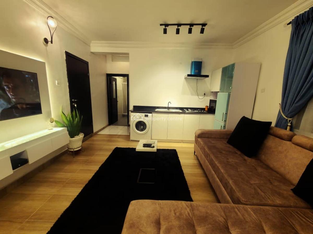 1 Bedroom, Ikeja Gra, Ikeja, Lagos, Mini Flat (room and Parlour) Short Let