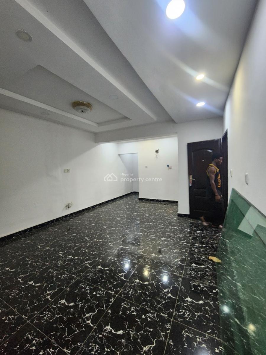 Spacious 2bedroom Apartment in Lekki 1, Off Admiralty Way, Lekki Phase 1, Lekki, Lagos, Flat / Apartment for Rent