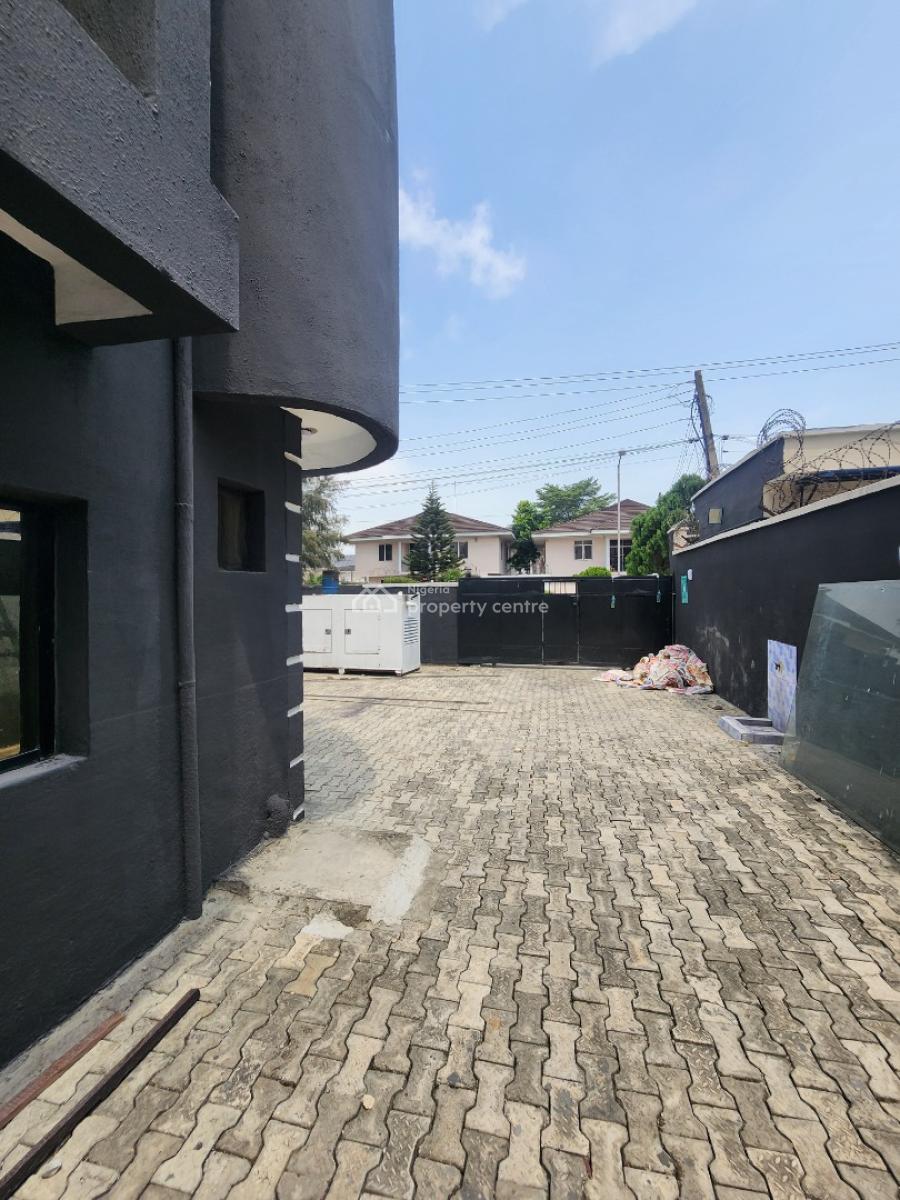 Spacious 2bedroom Apartment in Lekki 1, Off Admiralty Way, Lekki Phase 1, Lekki, Lagos, Flat / Apartment for Rent