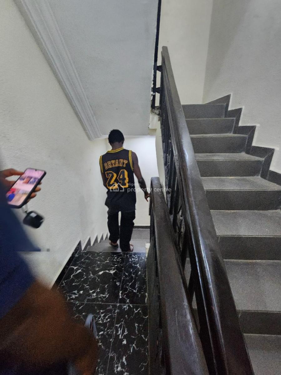 Spacious 2bedroom Apartment in Lekki 1, Off Admiralty Way, Lekki Phase 1, Lekki, Lagos, Flat / Apartment for Rent