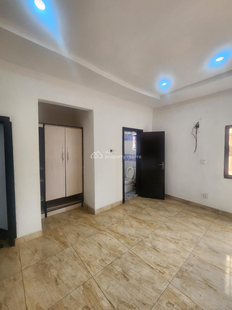 Spacious 2bedroom Apartment in Lekki 1, Off Admiralty Way, Lekki Phase 1, Lekki, Lagos, Flat / Apartment for Rent