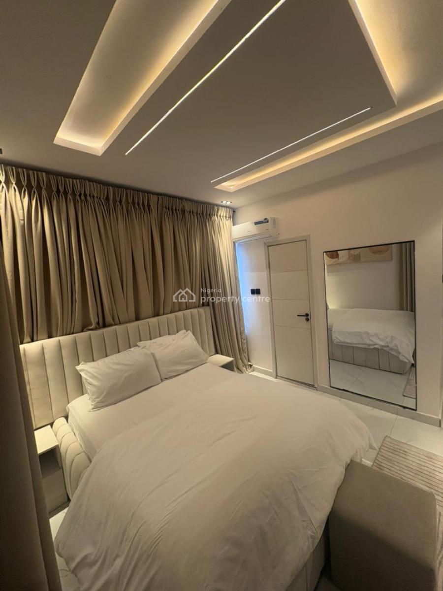 Prime 1 Bedroom Apartment with Balcony, Yaba, Lagos, Flat / Apartment Short Let