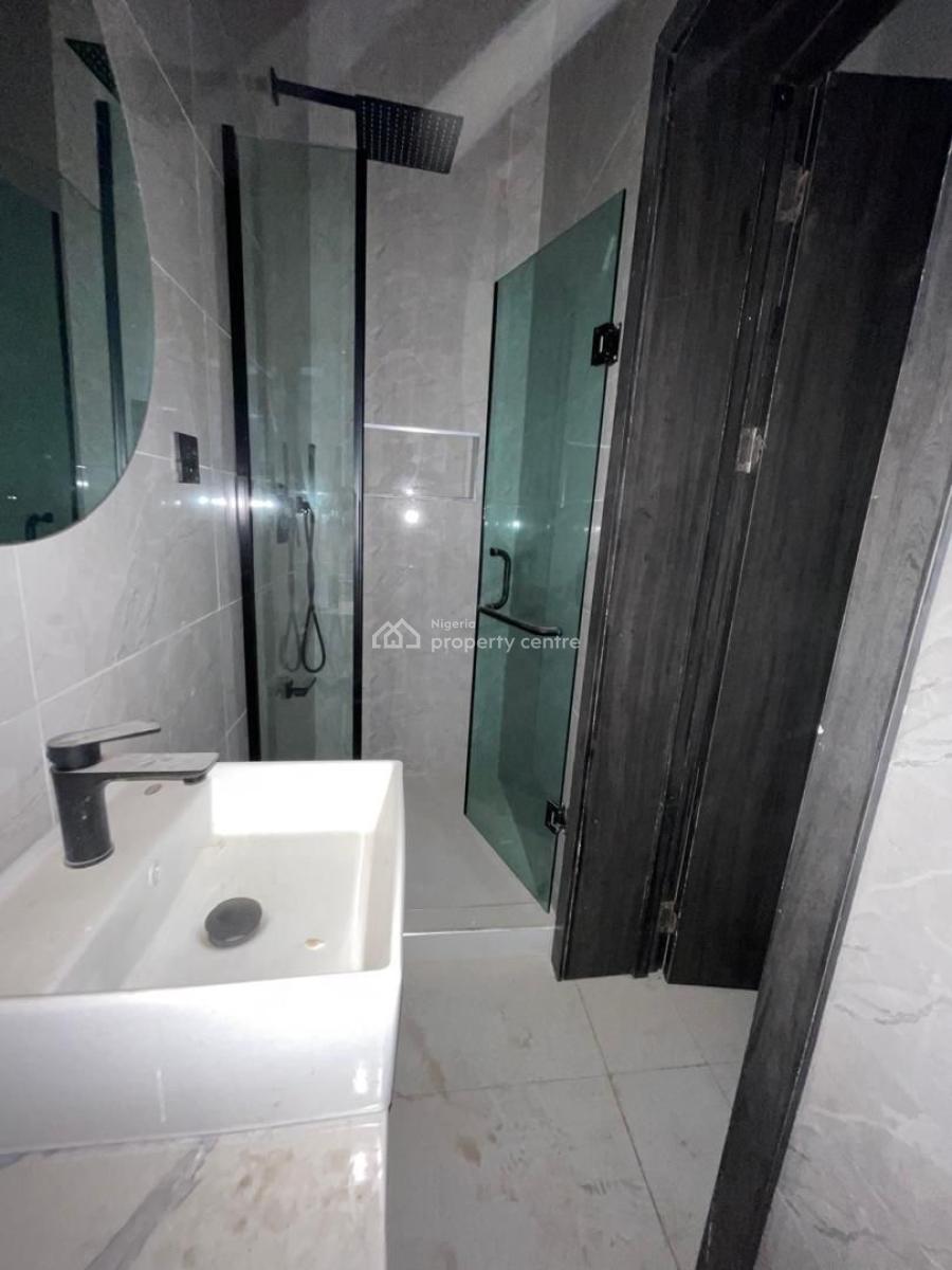 Luxurious Newly Built 2 Bedroom with Boys Quarters in a Secured Estate, Freedom Way, Lekki Phrase 1, Lekki Phase 1, Lekki, Lagos, Flat / Apartment for Rent