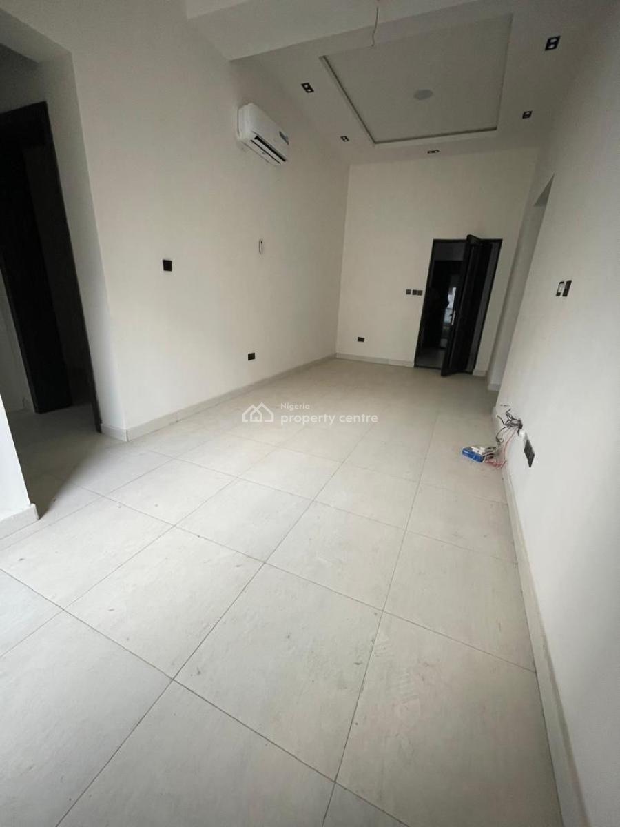 Luxurious Newly Built 2 Bedroom with Boys Quarters in a Secured Estate, Freedom Way, Lekki Phrase 1, Lekki Phase 1, Lekki, Lagos, Flat / Apartment for Rent