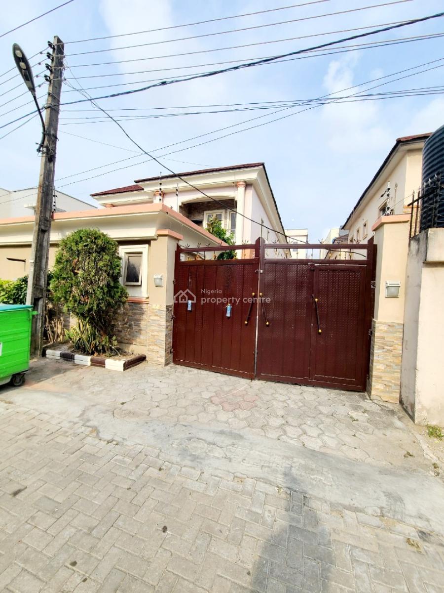 Self Service 3 Bedroom Flat with 1bq Upstairs, Chevy View Estate, Lekki, Lagos, Flat / Apartment for Rent