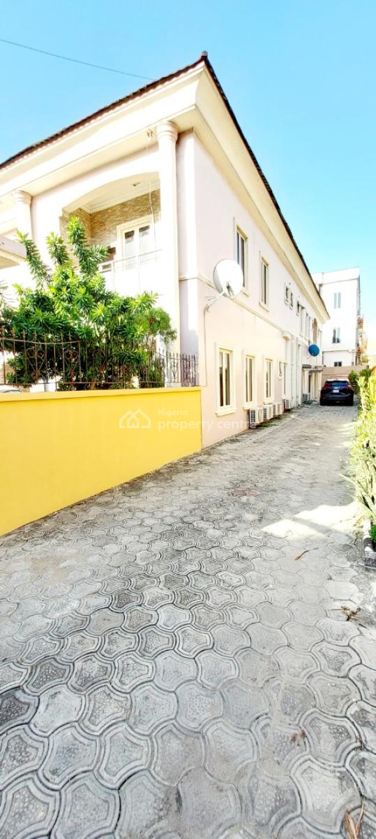 Self Service 3 Bedroom Flat with 1bq Upstairs, Chevy View Estate, Lekki, Lagos, Flat / Apartment for Rent