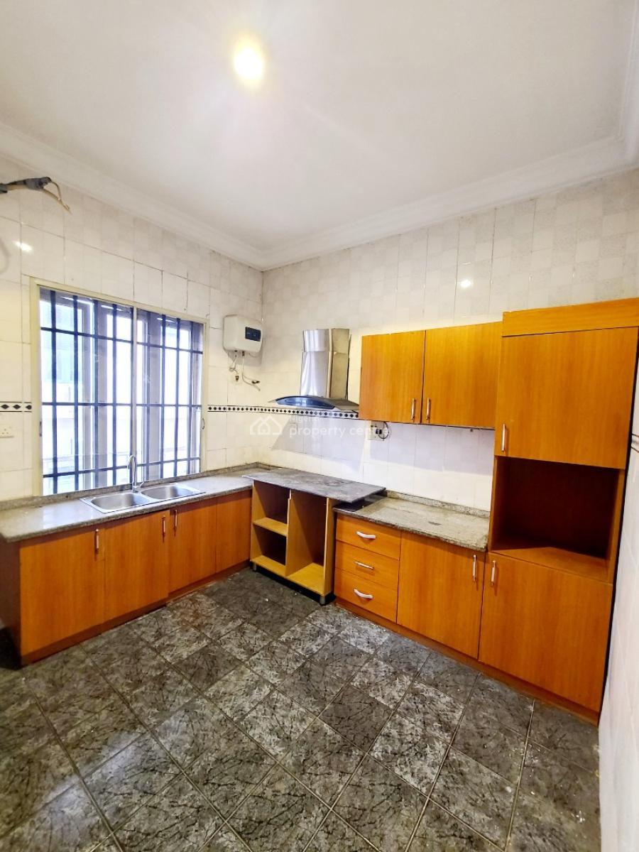 Self Service 3 Bedroom Flat with 1bq Upstairs, Chevy View Estate, Lekki, Lagos, Flat / Apartment for Rent