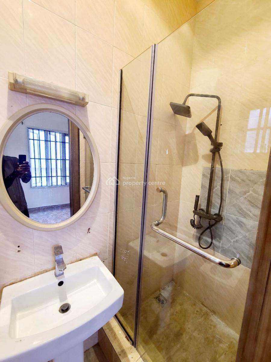 Self Service 3 Bedroom Flat with 1bq Upstairs, Chevy View Estate, Lekki, Lagos, Flat / Apartment for Rent