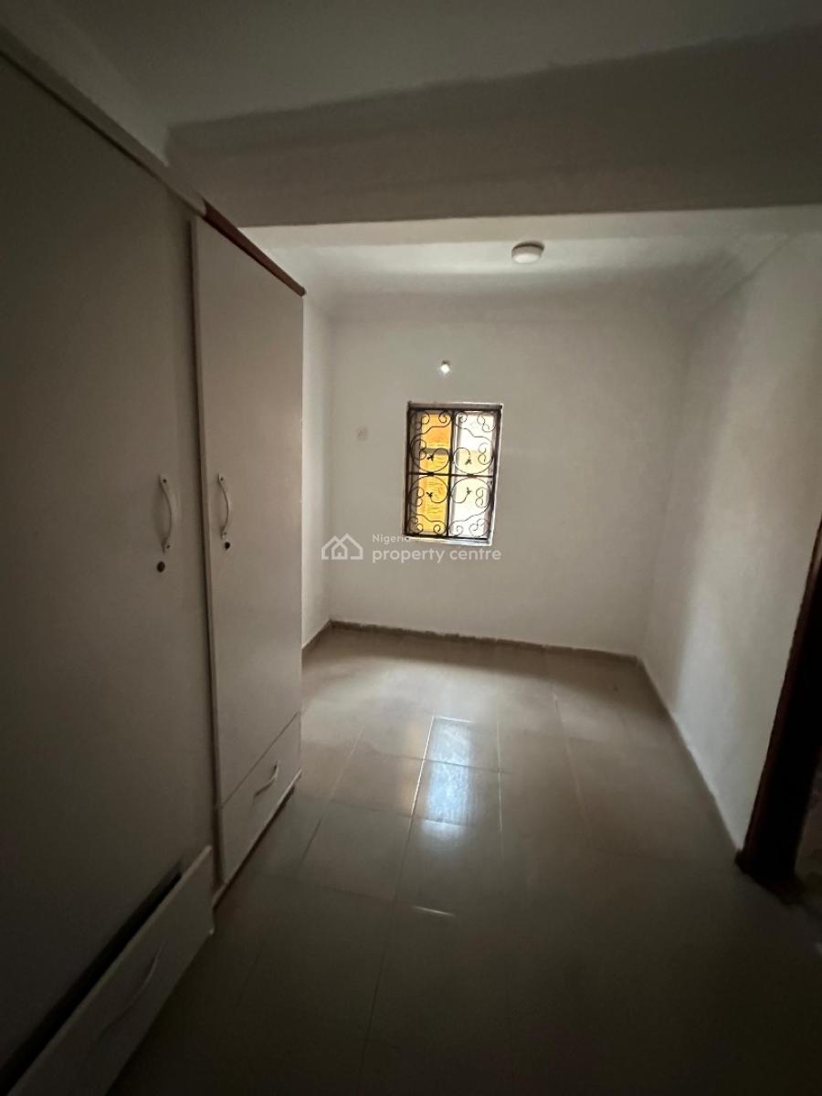 Spacious Ground Floor, Ilasan, Lekki, Lagos, Flat / Apartment for Rent