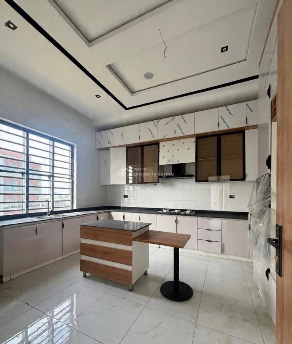 Contemporary 2 Bedroom Apartment with Bq, Ikate, Lekki, Lagos, Block of Flats for Sale