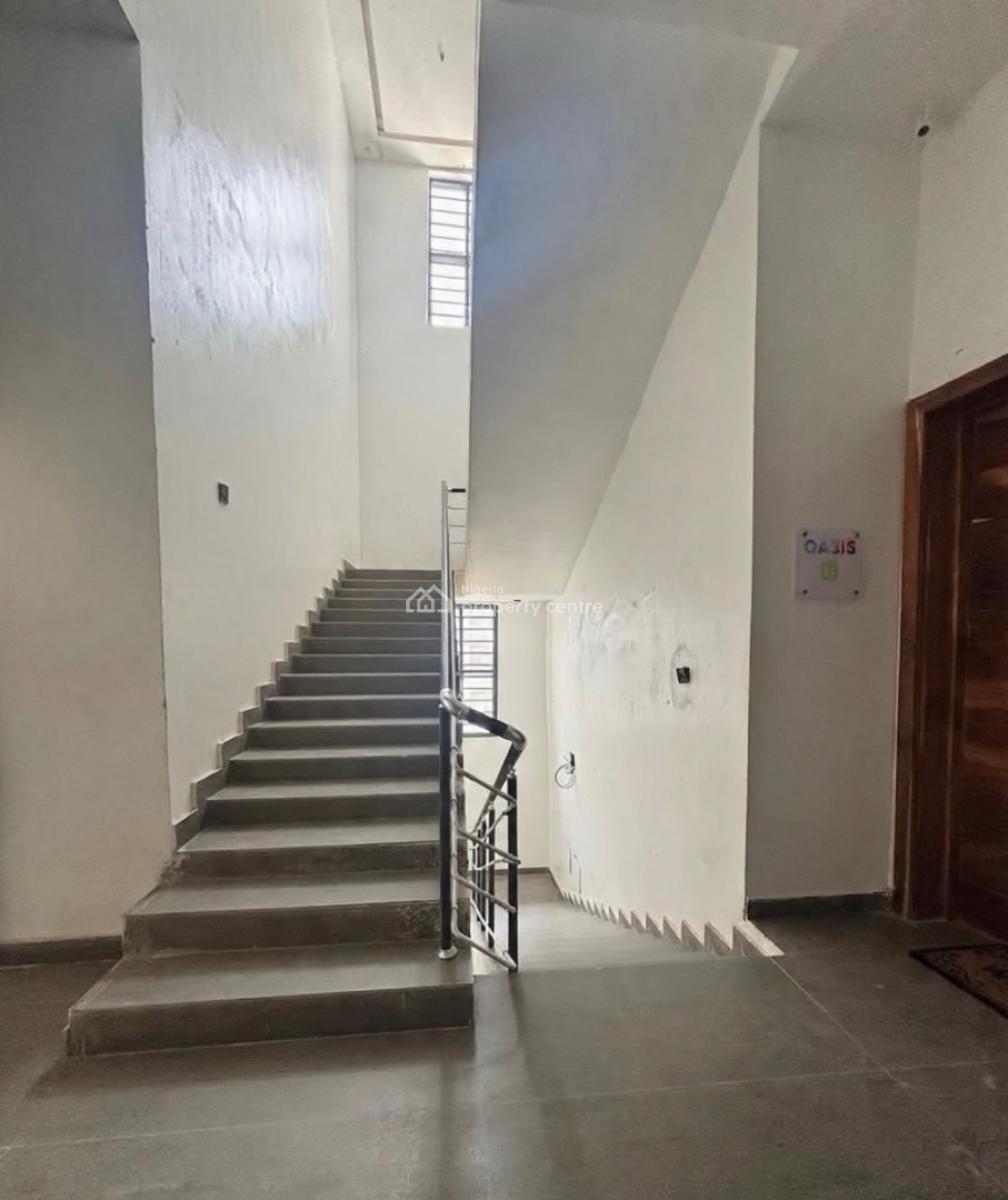 Contemporary 2 Bedroom Apartment with Bq, Ikate, Lekki, Lagos, Block of Flats for Sale