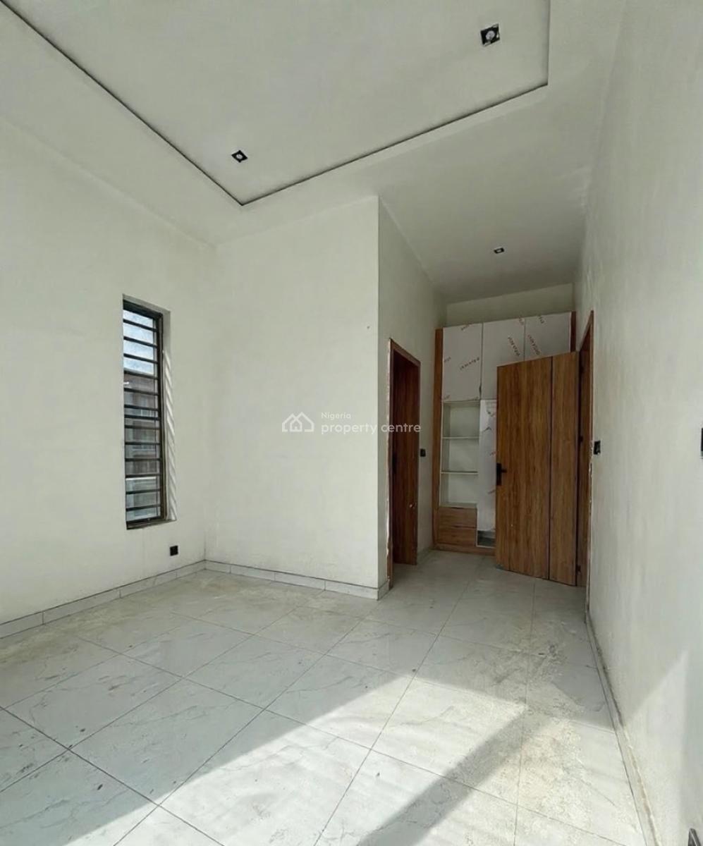 Contemporary 2 Bedroom Apartment with Bq, Ikate, Lekki, Lagos, Block of Flats for Sale