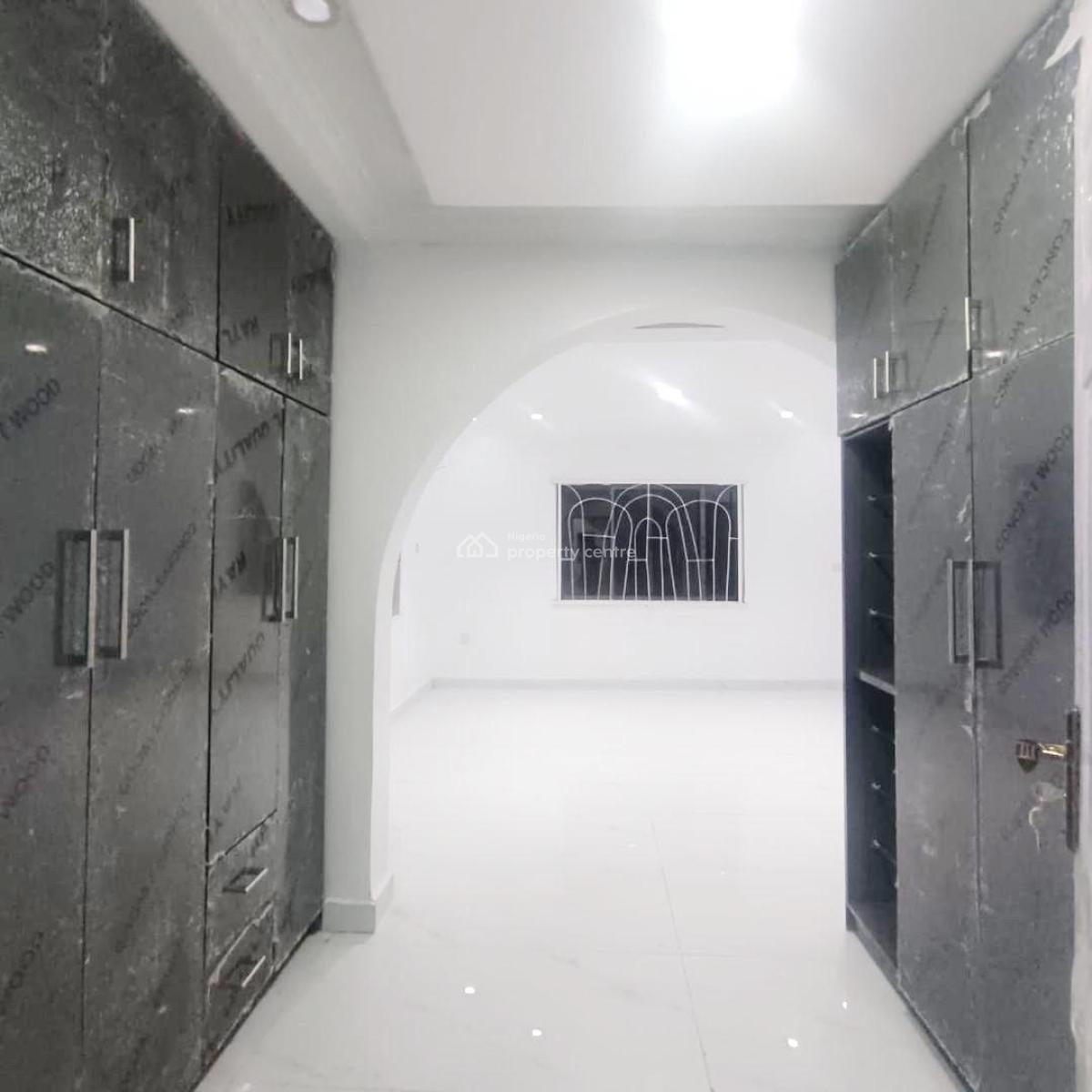 3 Bedroom Apartment, Omole Phase 2, Ikeja, Lagos, Flat / Apartment for Rent