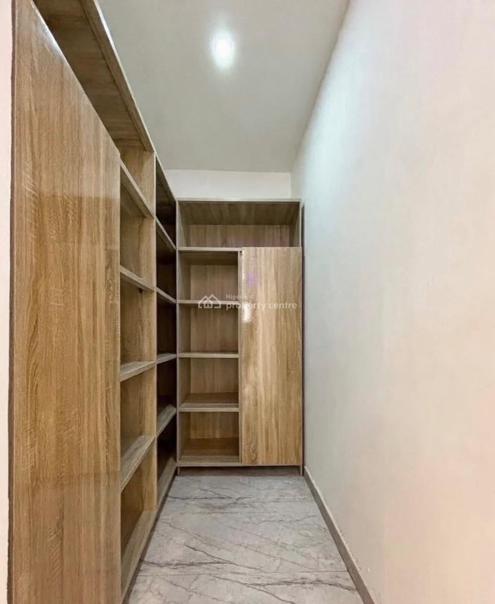 Lovely 5 Bedroom Terrace Duplex with Bq, Osapa London, Osapa, Lekki, Lagos, Terraced Duplex for Sale