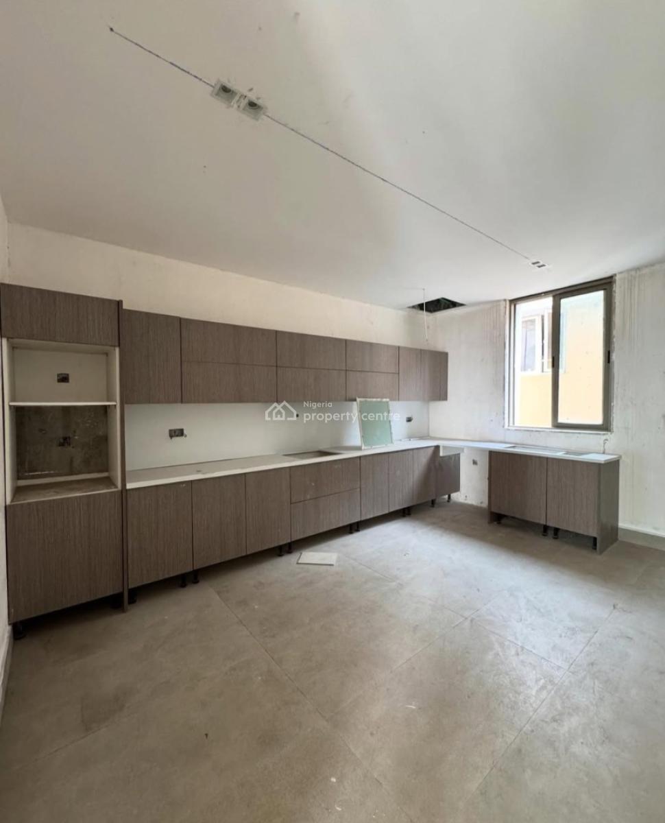 Newly Built and Serviced with 24/7 Power Supply 4 Bedroom En-suite Mai, Lekki Phase 1, Lekki, Lagos, House for Rent