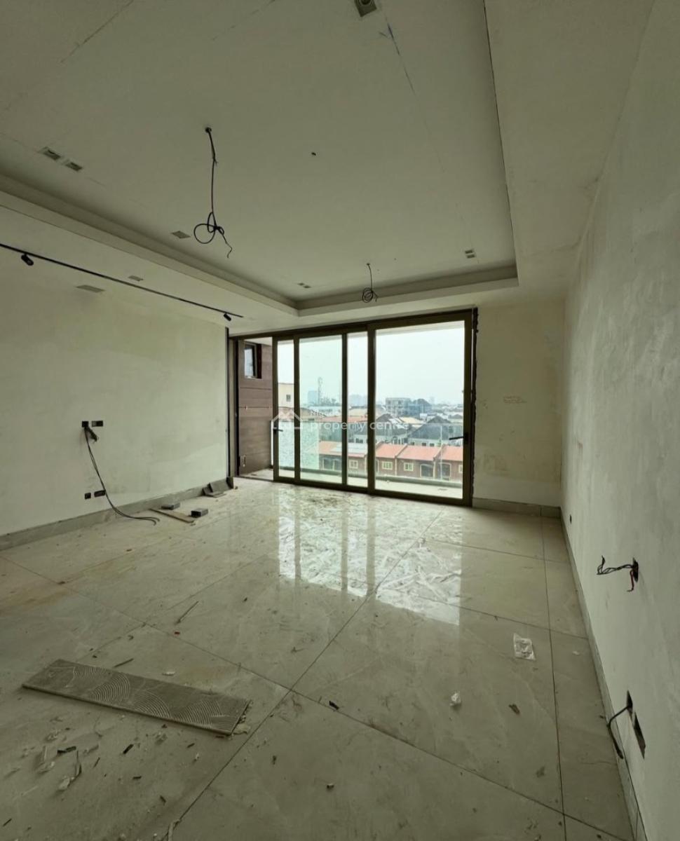 Newly Built and Serviced with 24/7 Power Supply 4 Bedroom En-suite Mai, Lekki Phase 1, Lekki, Lagos, House for Rent