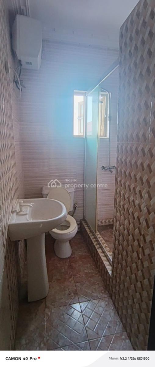 2 Bedroom Flat Sharing Bathroom and Toilet, Off Agungi Road, Lekki, Lagos, Flat / Apartment for Rent
