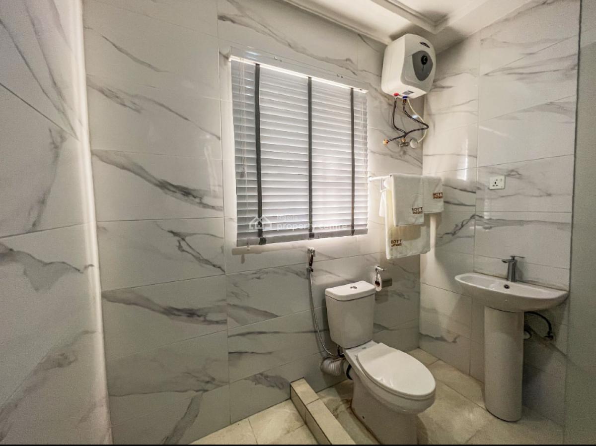 Nicely Furnished 2 Bedroom Apartment, Life Camp, Abuja, Flat / Apartment Short Let