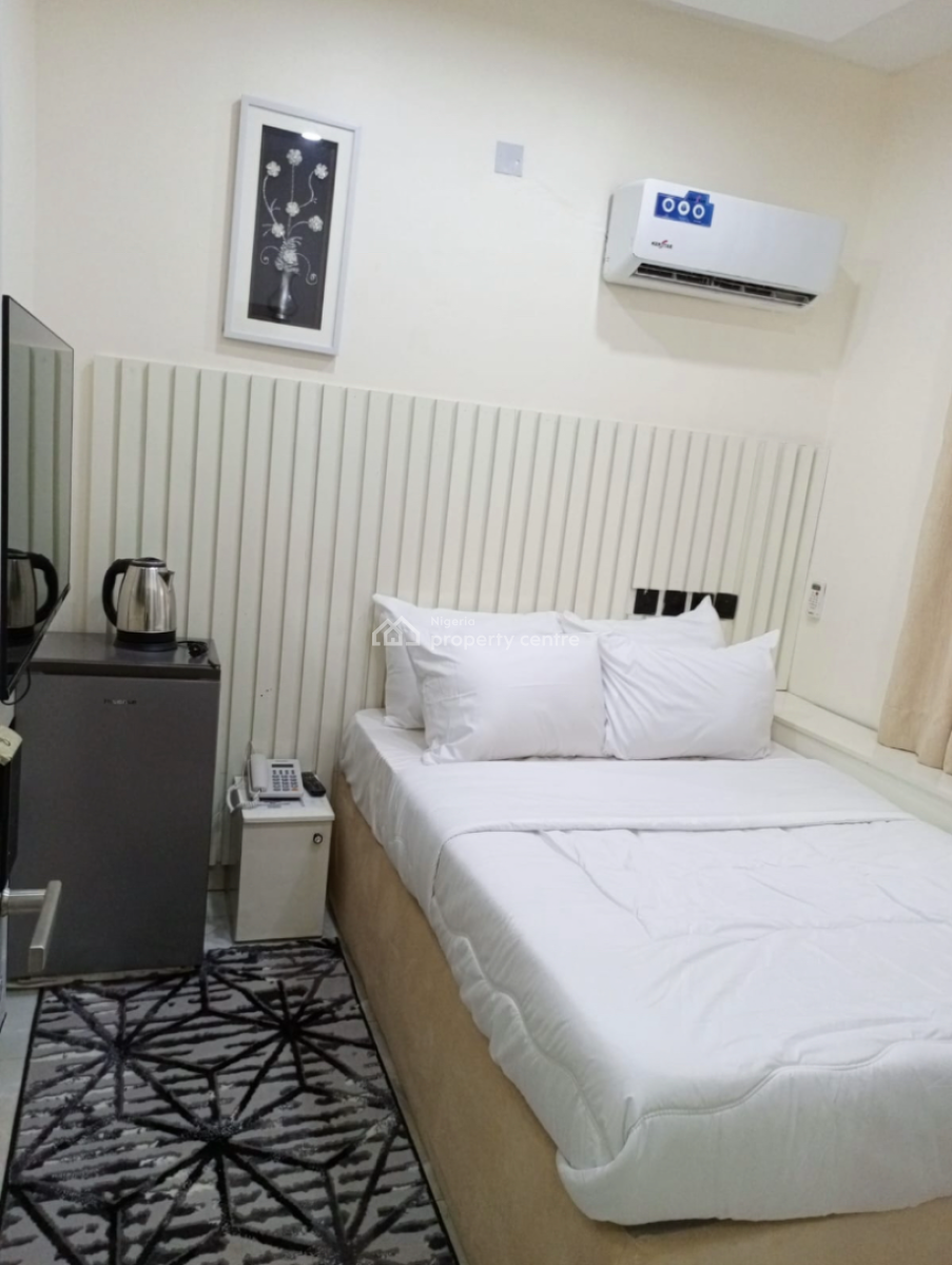 Nicely Furnished Studio Apartment, Life Camp, Abuja, Flat / Apartment Short Let