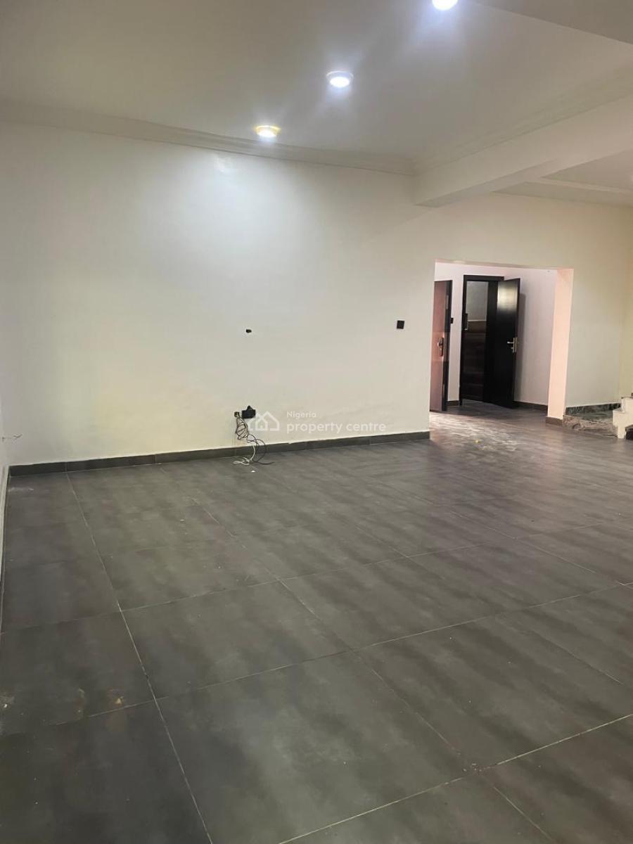 Service Clean Elegant 4 Bedroom with Bq, Chevron Drive, Lekki, Lagos, Semi-detached Duplex for Rent