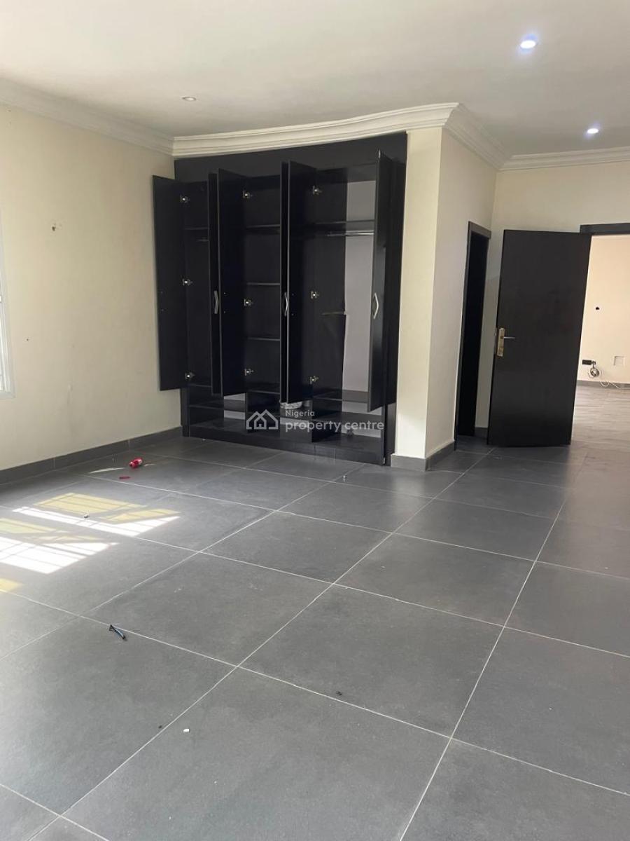 Service Clean Elegant 4 Bedroom with Bq, Chevron Drive, Lekki, Lagos, Semi-detached Duplex for Rent