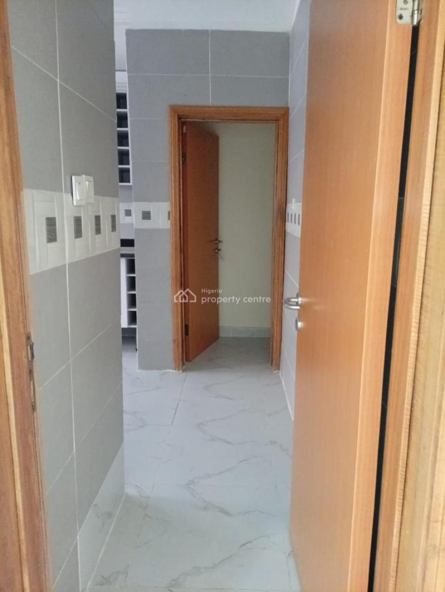 Well Renovated 4 Bedroom Semi Detached Duplex, Ikate Elegushi, Lekki, Lagos, Semi-detached Duplex for Rent