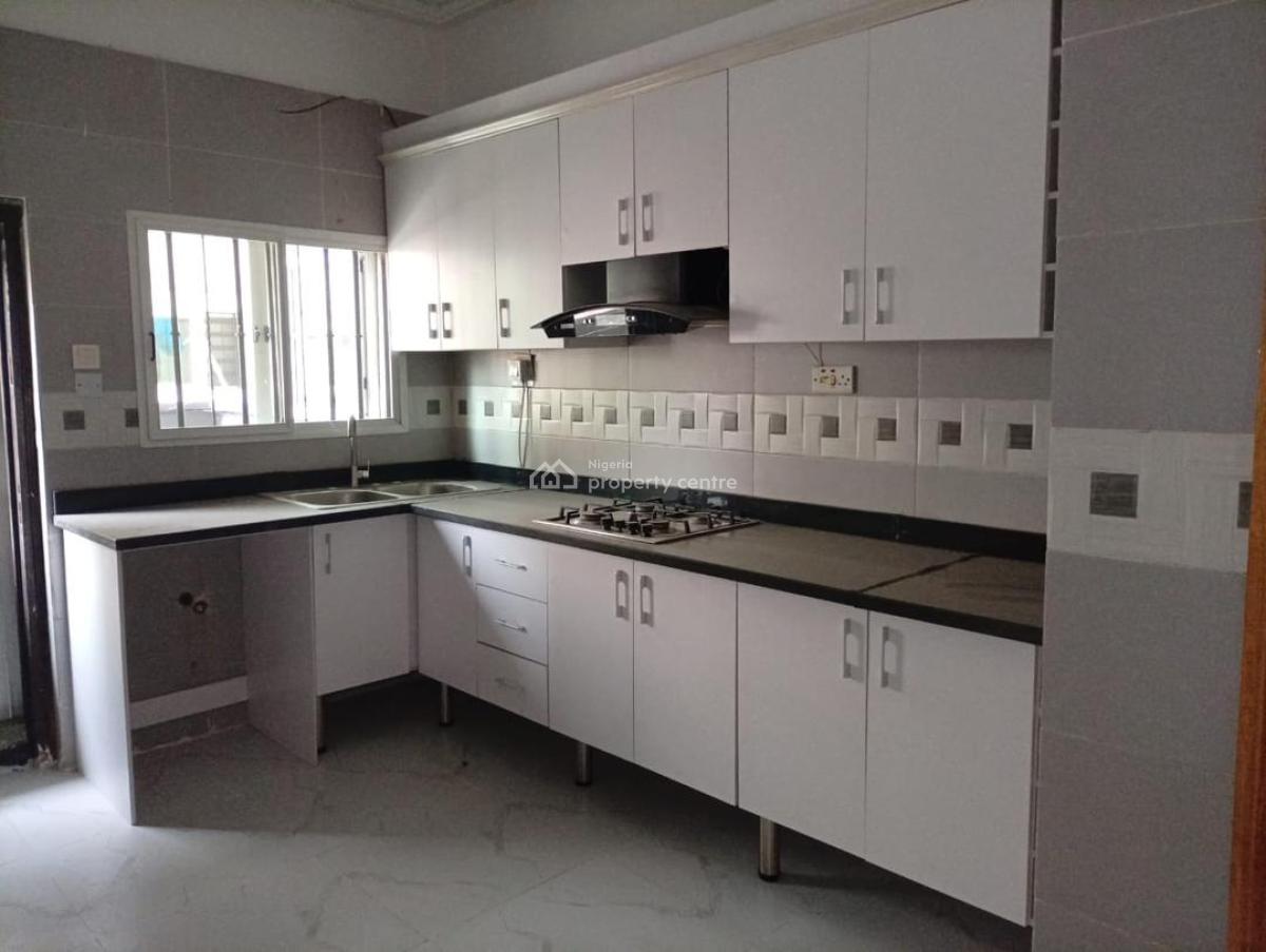 Well Renovated 4 Bedroom Semi Detached Duplex, Ikate Elegushi, Lekki, Lagos, Semi-detached Duplex for Rent