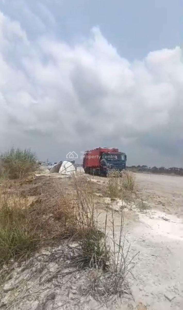 Developers Delight... Well Pitched 2100 Commercial Plots, New Road, Sangotedo, Ajah, Lagos, Commercial Land for Sale