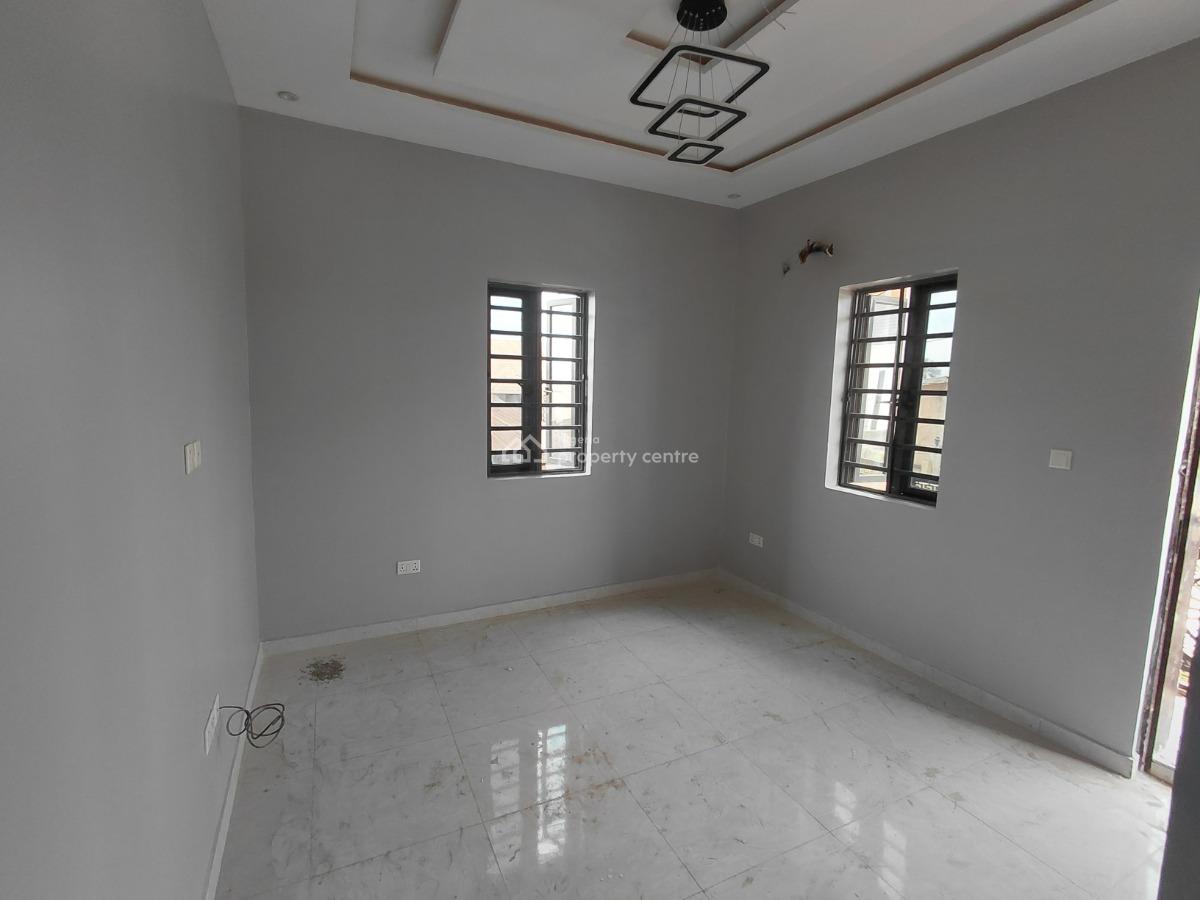 Newly Built 2 Bedroom Apartments, Bolarinwa Close, Alapere, Ketu, Lagos, Flat / Apartment for Rent