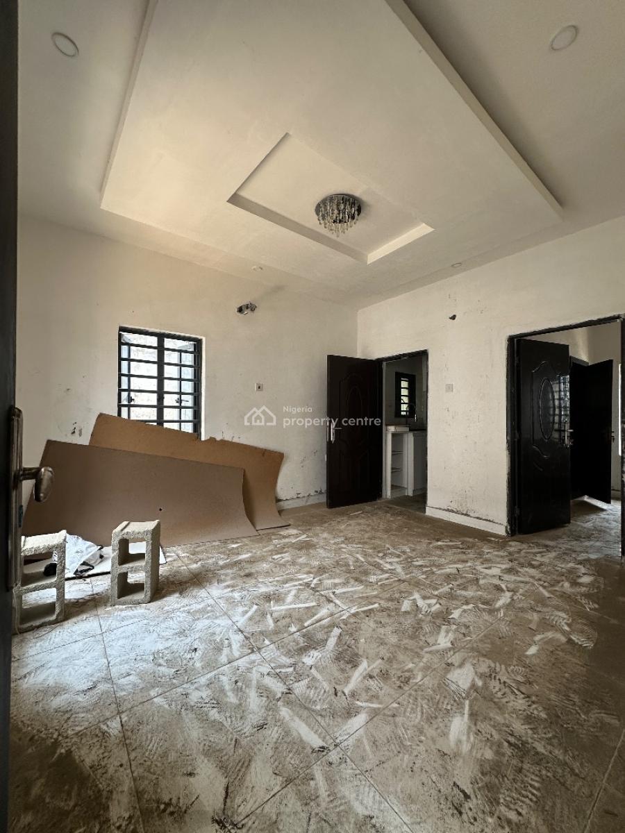 Specious 1 Bedroom Apartment Available, Orchid, Lekki, Lagos, Mini Flat (room and Parlour) for Sale