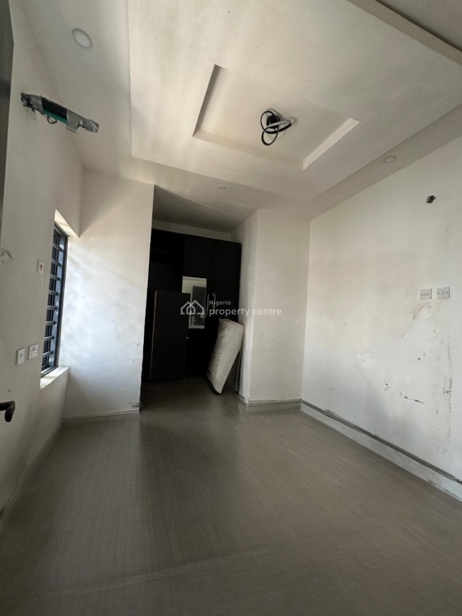 Specious 1 Bedroom Apartment Available, Orchid, Lekki, Lagos, Mini Flat (room and Parlour) for Sale