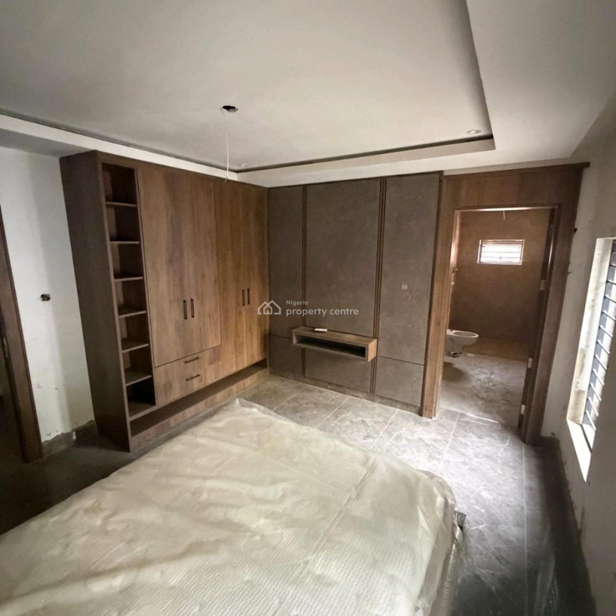 This Is a Solidly Built 7 Bedrooms Detached Home with a 2 Bedrooms Gue, Jabi, District ,abuja, Jabi, Abuja, Detached Duplex for Sale