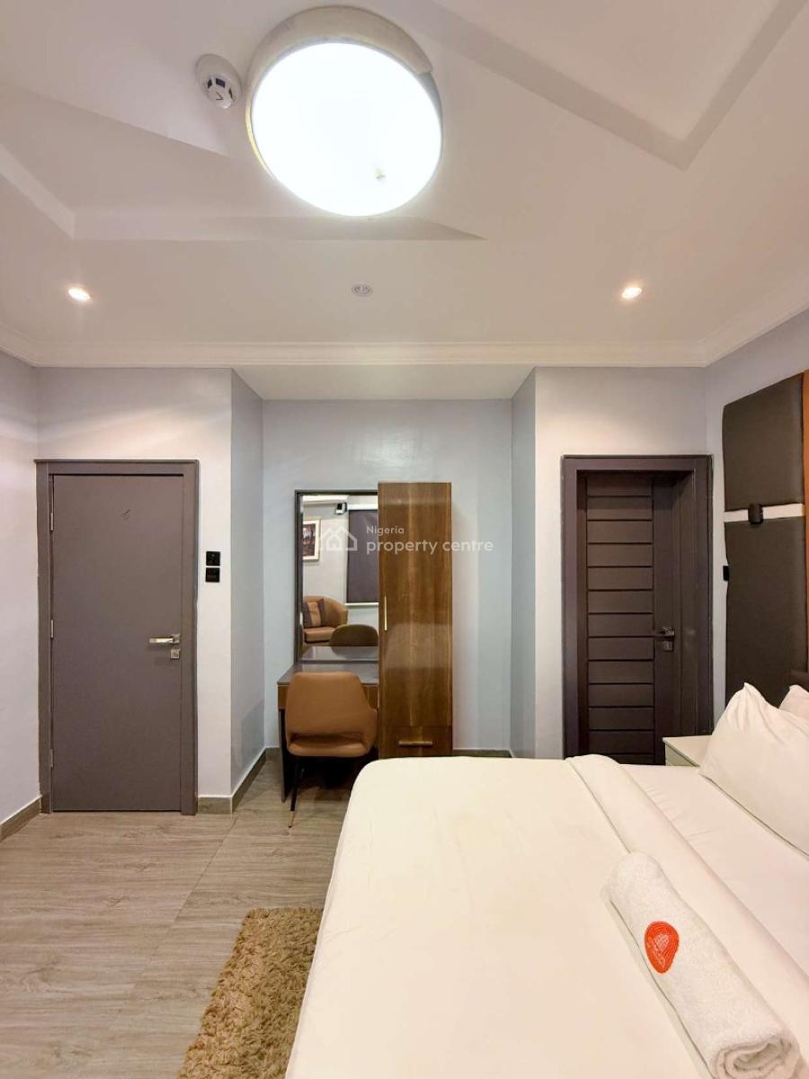 Nicely Furnished 2 Bedroom Apartment, Opebi, Ikeja, Lagos, Flat / Apartment Short Let