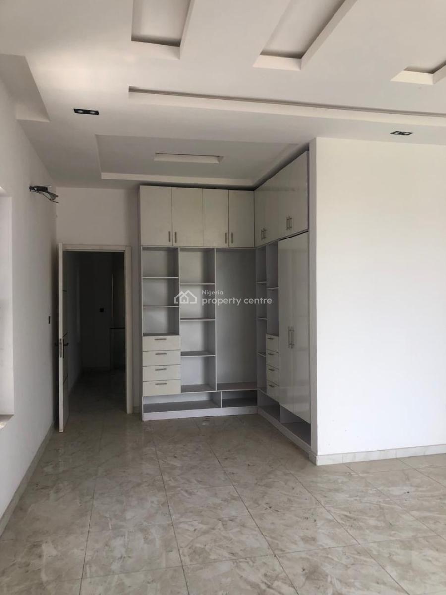 Well-built Luxury Spacious 5 Bedroom  Semi Detached Duplex with a Room, Osapa London, Lekki, Lagos, Detached Duplex for Sale