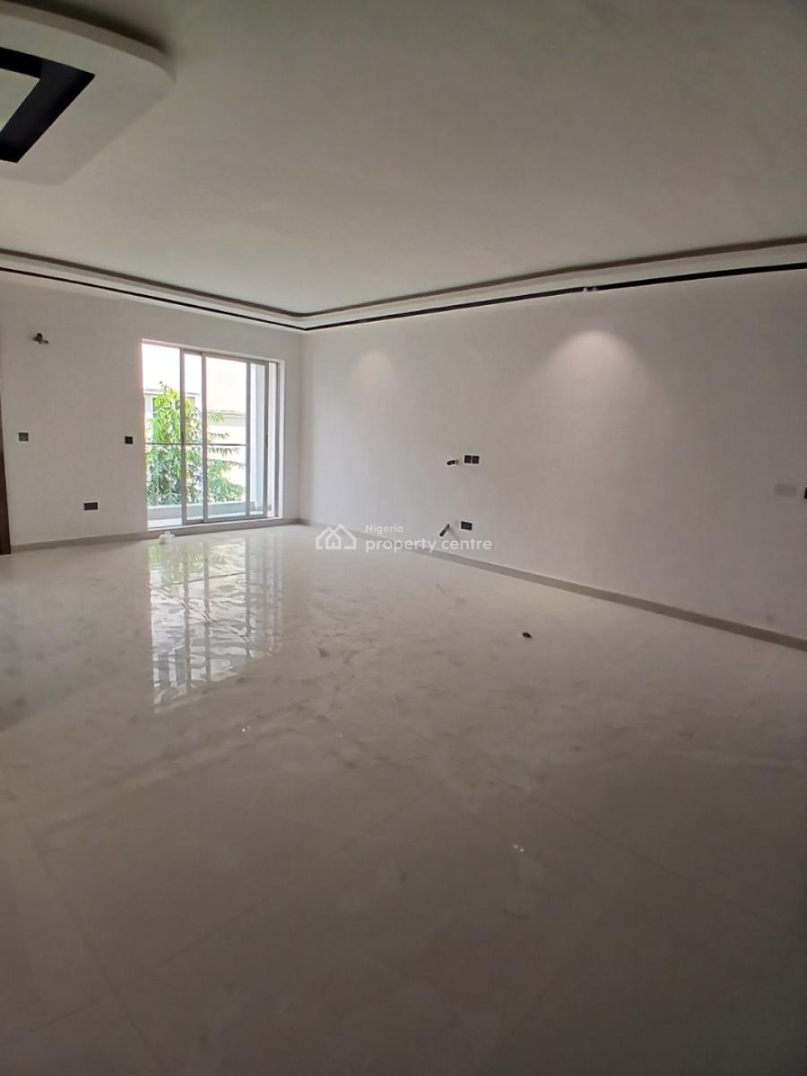 24/7 Power Supply and Brand New 2 Bedroom En-suite Maisonette with an, Lekki Phase 1, Lekki, Lagos, Flat / Apartment for Rent