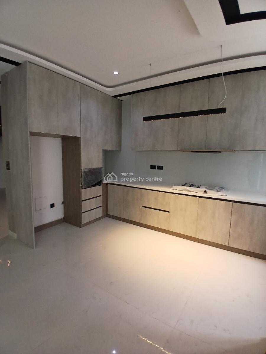 24/7 Power Supply and Brand New 2 Bedroom En-suite Maisonette with an, Lekki Phase 1, Lekki, Lagos, Flat / Apartment for Rent