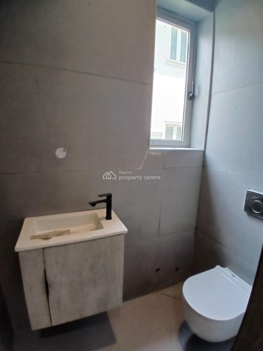 24/7 Power Supply and Brand New 2 Bedroom En-suite Maisonette with an, Lekki Phase 1, Lekki, Lagos, Flat / Apartment for Rent