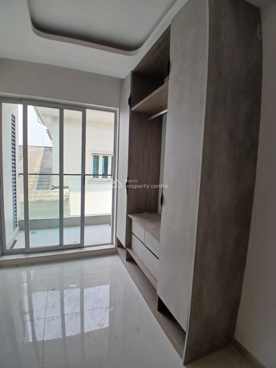 24/7 Power Supply and Brand New 2 Bedroom En-suite Maisonette with an, Lekki Phase 1, Lekki, Lagos, Flat / Apartment for Rent