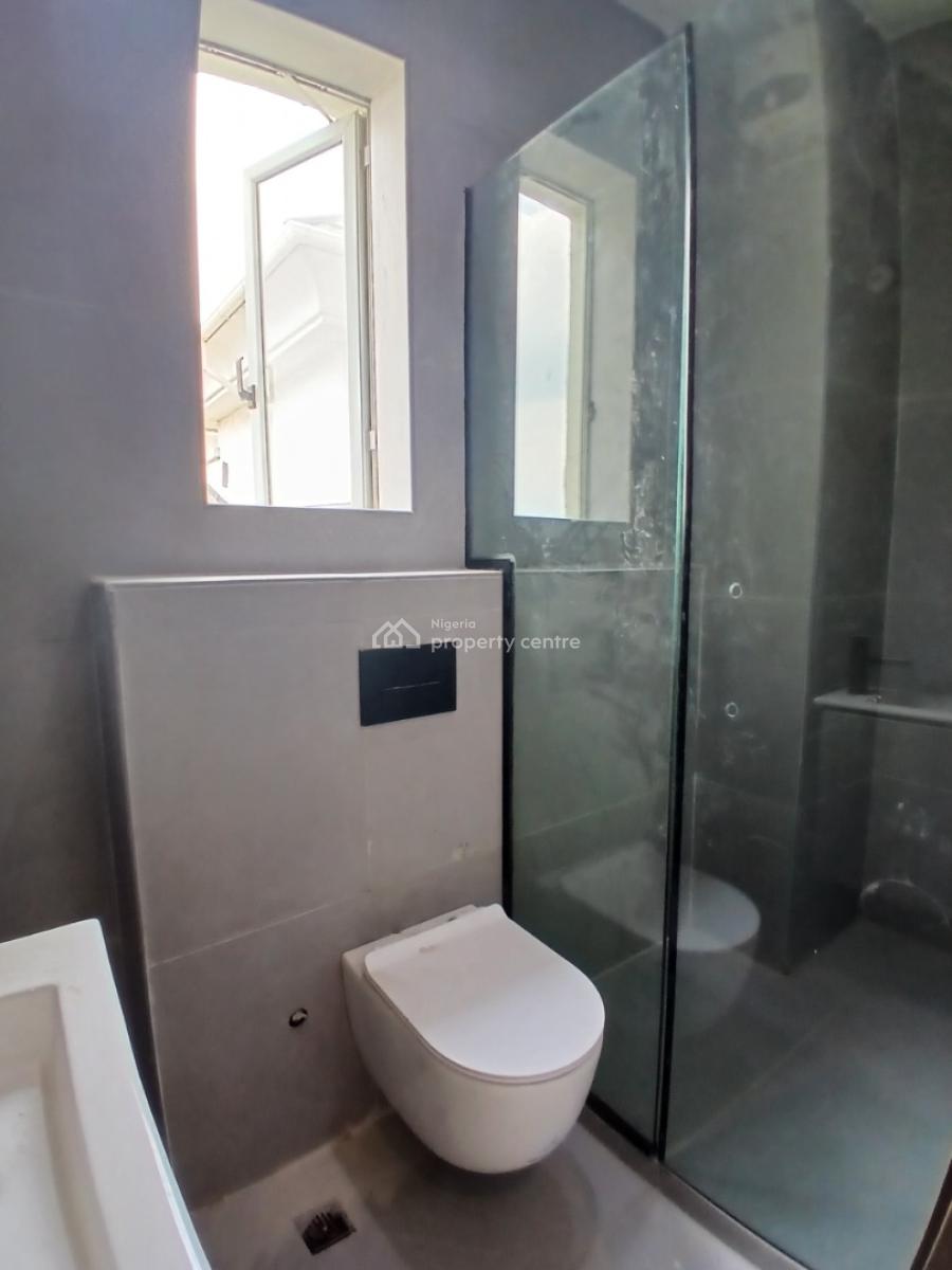 24/7 Power Supply and Brand New 2 Bedroom En-suite Maisonette with an, Lekki Phase 1, Lekki, Lagos, Flat / Apartment for Rent