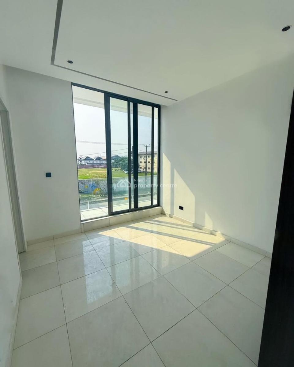 Luxury 2bedrooms Flat, Off T.f Kubuyi Lekki Right, Lekki Phase 1, Lekki, Lagos, Flat / Apartment for Sale