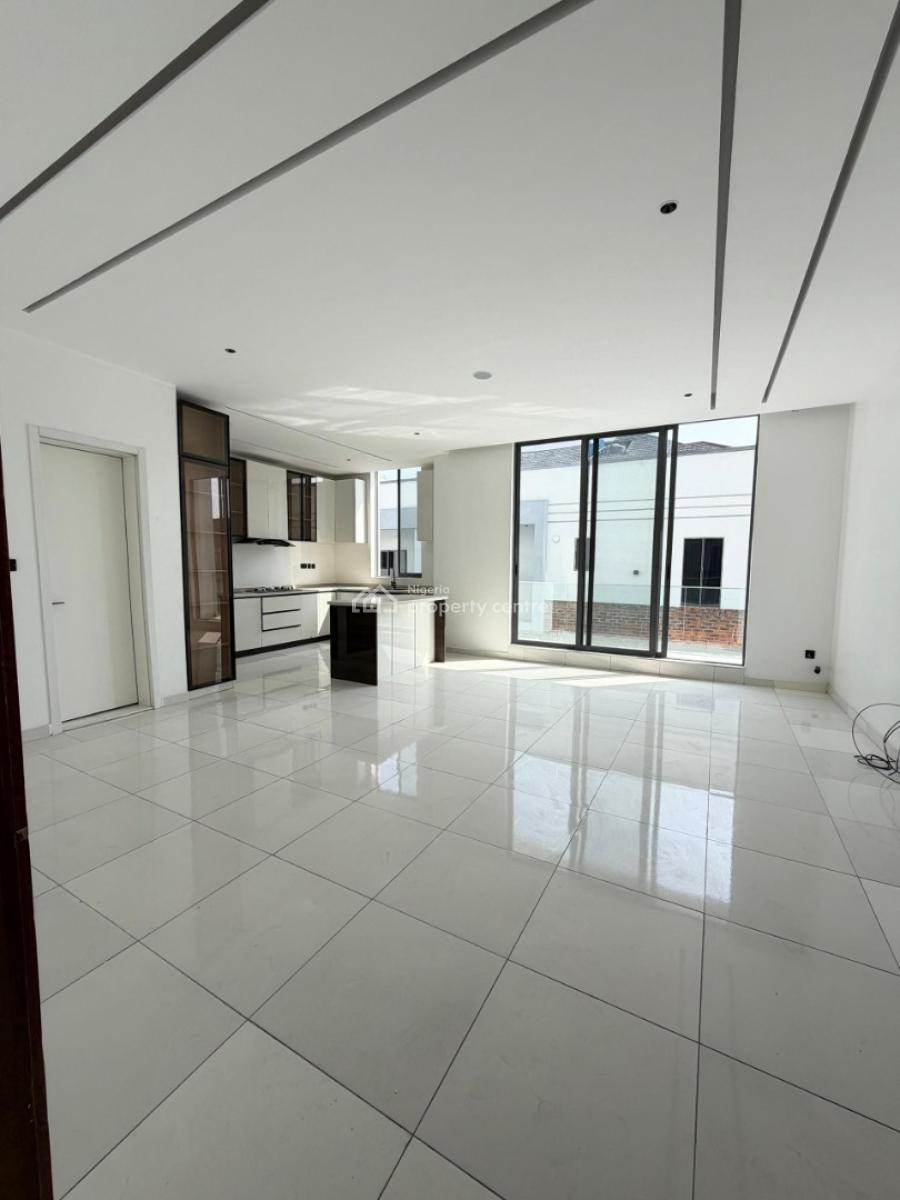 Luxury 2bedrooms Flat, Off T.f Kubuyi Lekki Right, Lekki Phase 1, Lekki, Lagos, Flat / Apartment for Sale