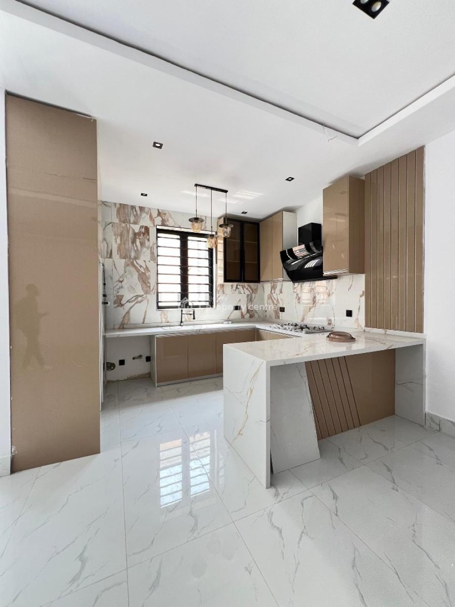 Luxury 2 Bedroom Apartment with Elevator, Lekki Phase 1, Lekki Phase 1, Lekki, Lagos, Flat / Apartment for Sale