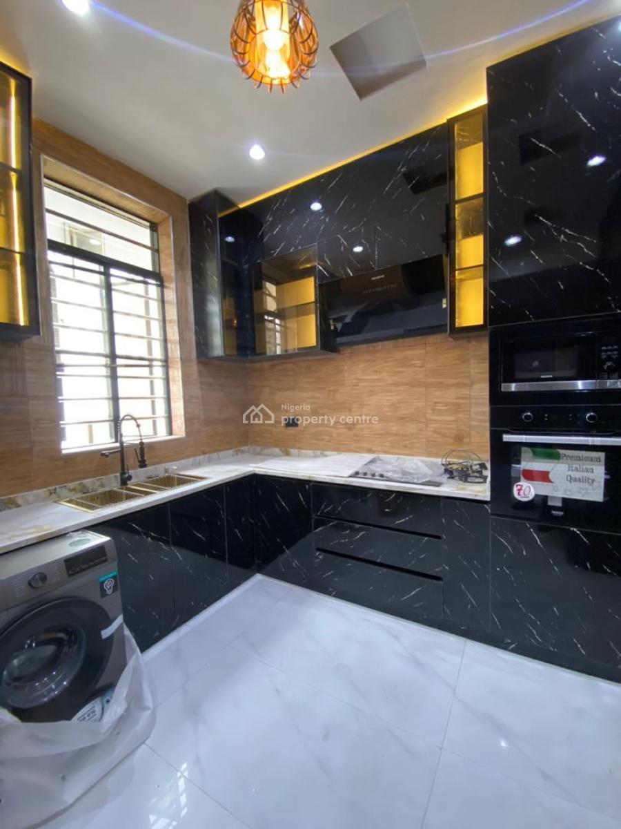 Lovely Built 2 Bedroom Apartment with an Elevator in a Prime Location, Lekki Phase 1, Lekki, Lagos, Flat / Apartment for Sale