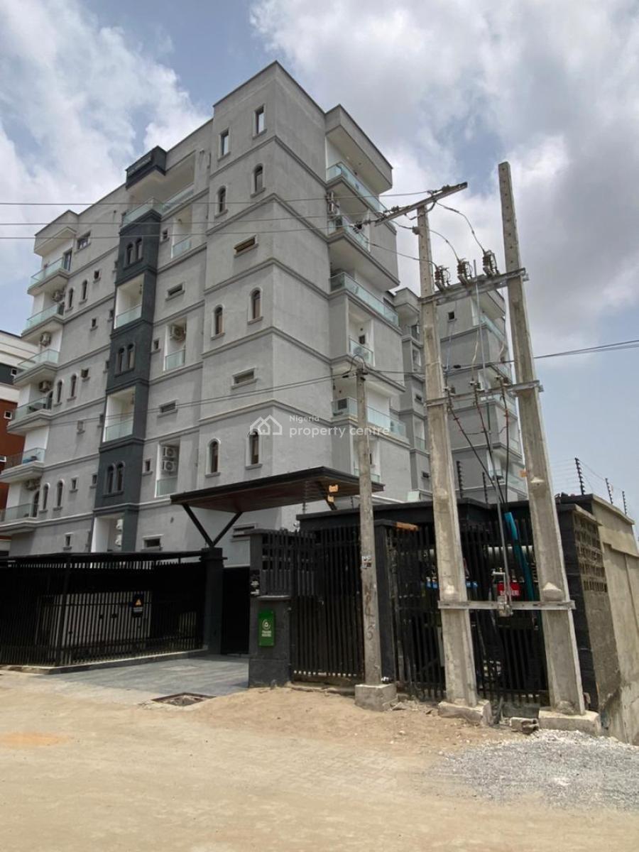 Nicely Built 1 Bedroom Apartment with an Elevator, Gym, Pool, Lekki Phase 1, Lekki, Lagos, Flat / Apartment for Sale