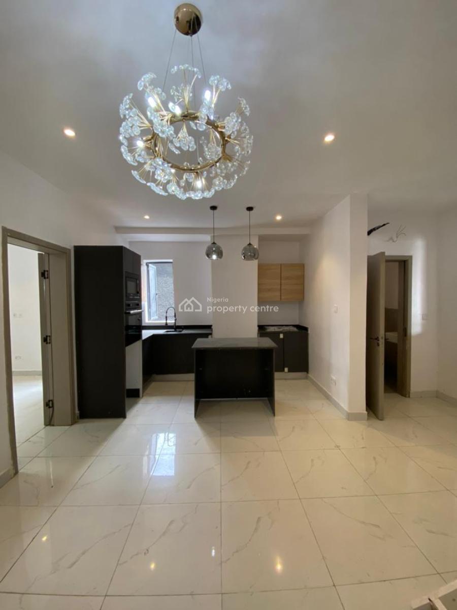 Nicely Built 1 Bedroom Apartment with an Elevator, Gym, Pool, Lekki Phase 1, Lekki, Lagos, Flat / Apartment for Sale